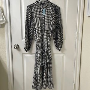 Beautiful black and white dress